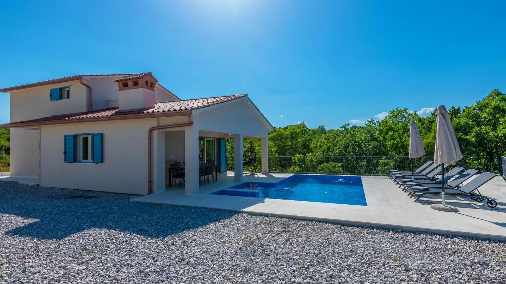 別荘 Villa Romantika, A Beautiful And Romantic Pool Villa Raša